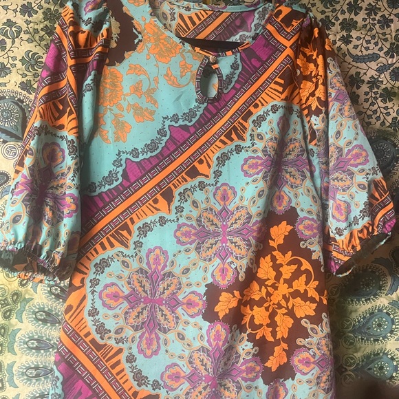 Fun Retro Dress - Picture 4 of 4